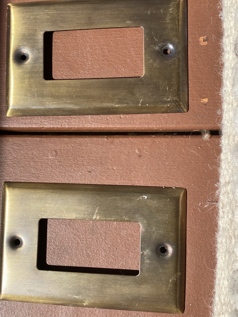2 Black 2 bass Rectangular Wall Plate - 1 Port